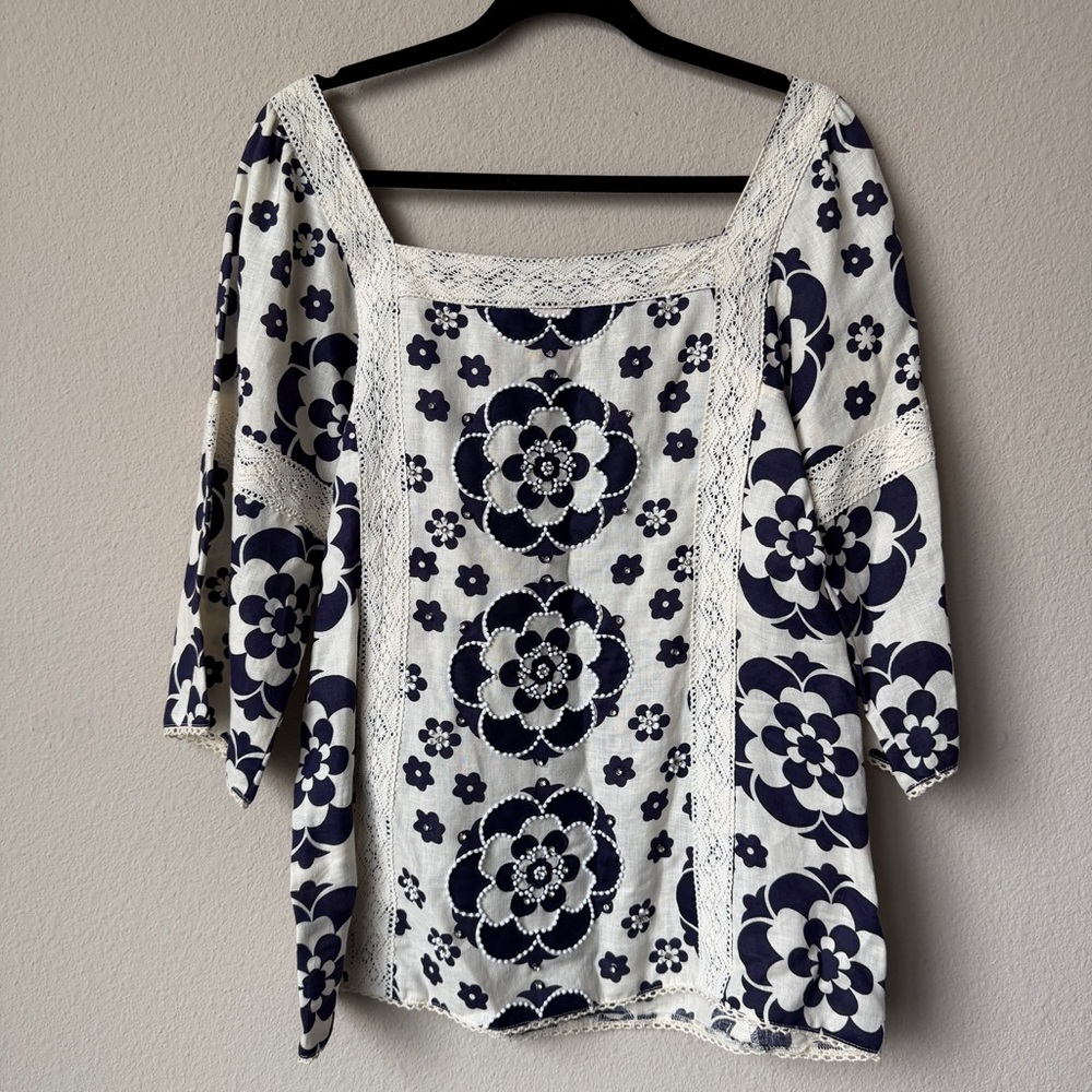 Tory Burch Navy White Floral Beaded Linen Blouse Size 10 - Picture 2 of 5